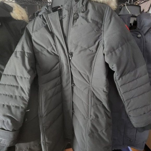 NEW:Canada Goose Lorette Hooded Down Parka W/Genuine Coyote Fur Trim, Black, XXS - Picture 6 of 10
